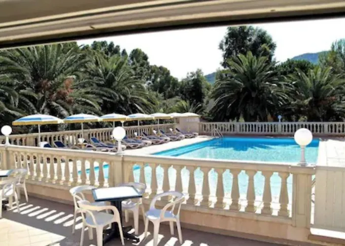 Thalassa Calvi (Corsica)