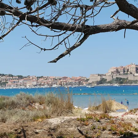 Thalassa 아파트호텔 3*