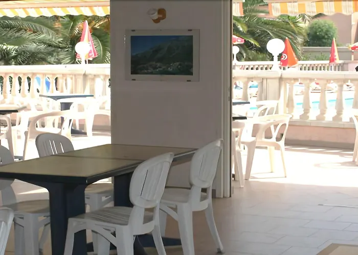 Aparthotel Thalassa 3*